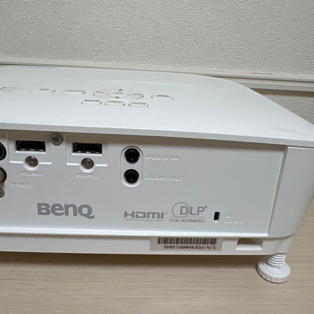 【期間限定お値下げ】BenQ プロジェクター