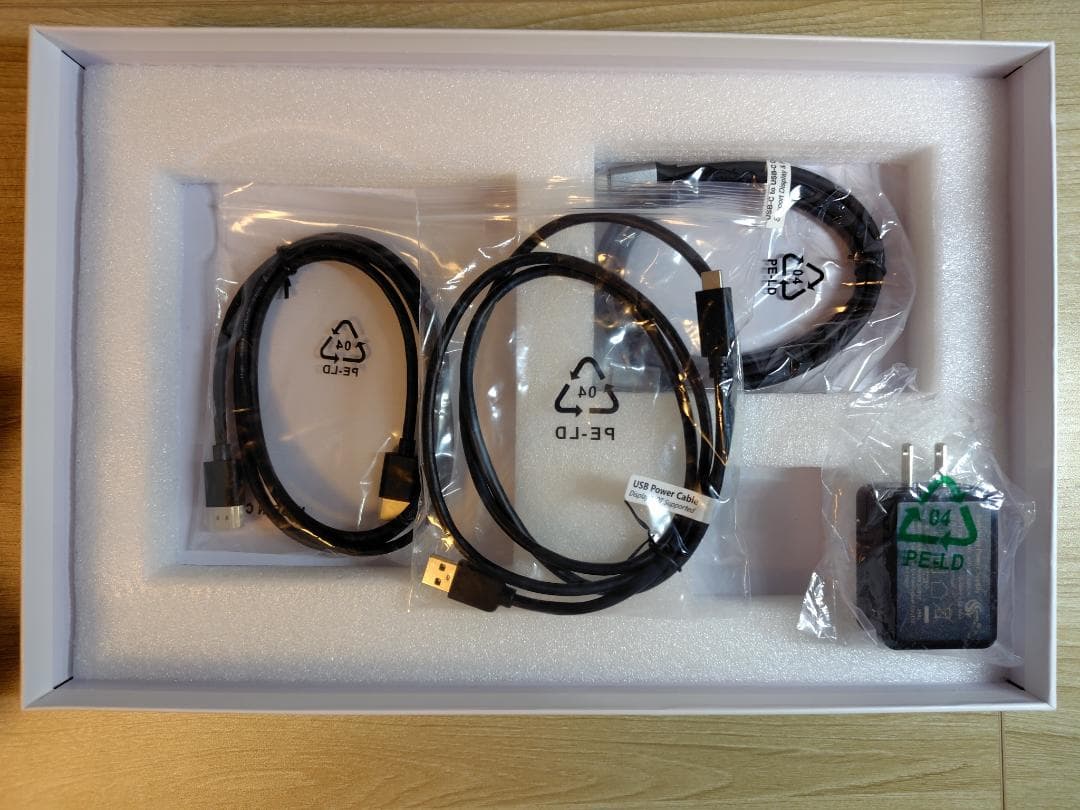 【未使用】モバイルモニター 15.6　非光沢IPS液晶 1920x1080FHD