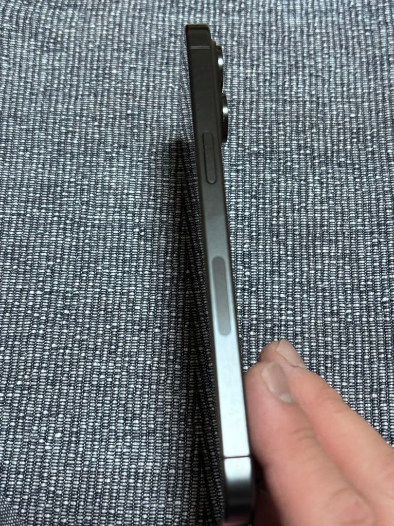 iPhone15 Pro Max 1TB 　US版　中古　シャッター音無し！