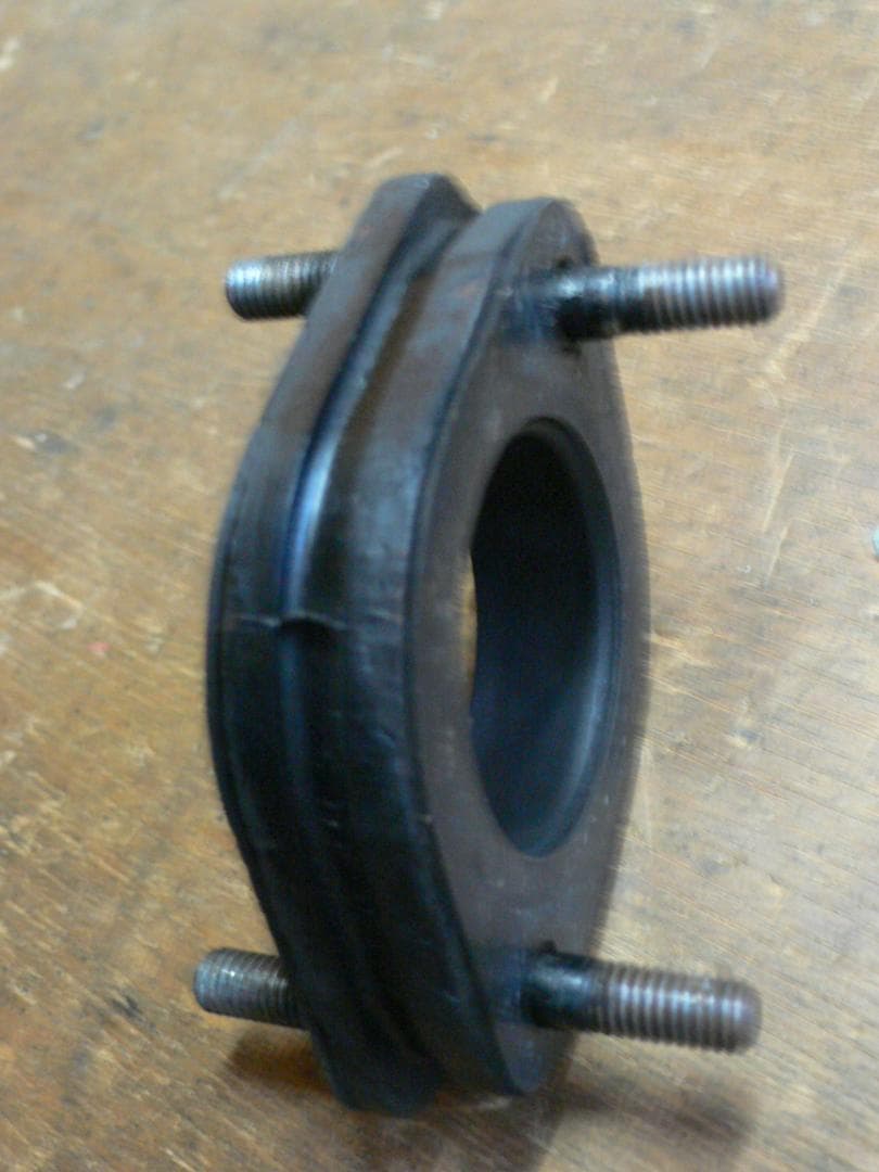 フェアレディ　U20エンジンキャブ ゴム製インシュレータ 4個セット　取り外し品