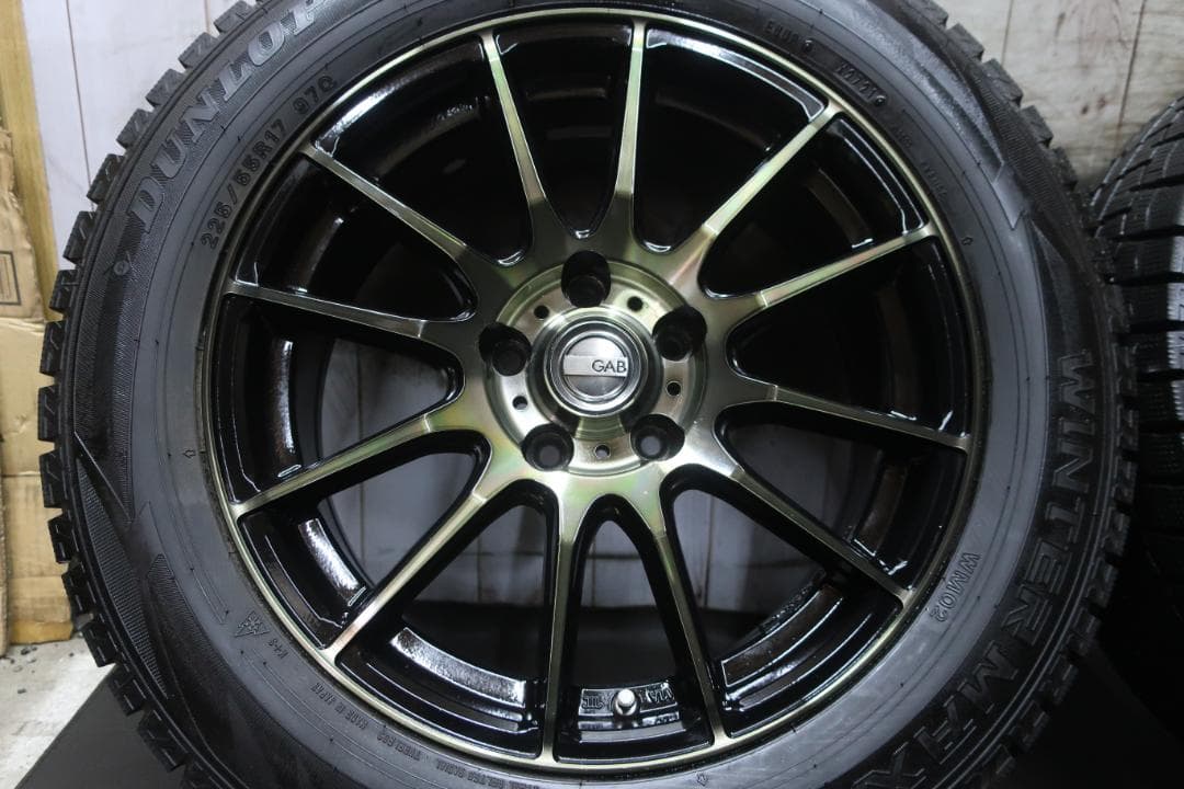 国産スタッドレス ダンロップ WM02 225/55R17 バリ溝 お洒落 冬用