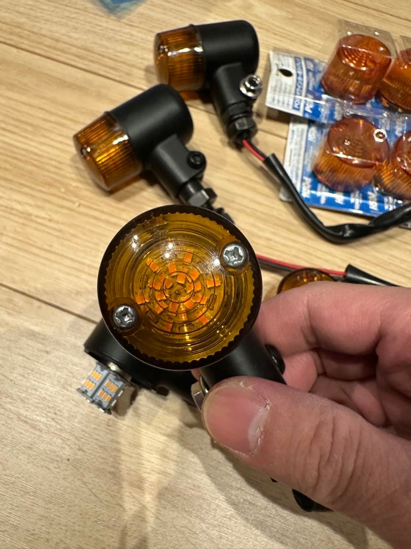 SR400.LEDウィンカー 4個セット ブラック