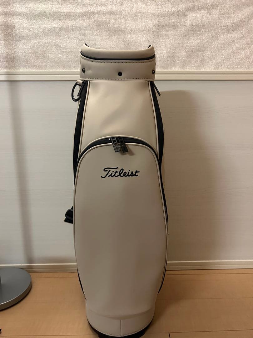 最終値下げ　Titleist タイトリスト コアエッセンシャル キャディバッグ