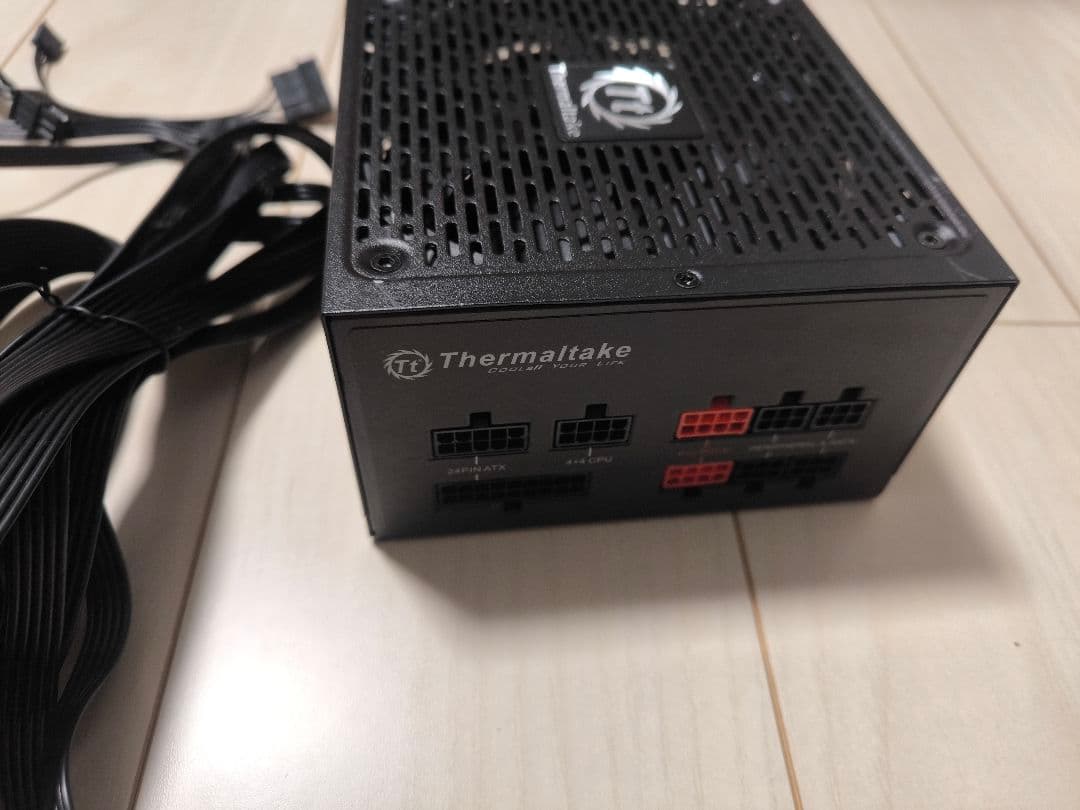 Corsair 750W電源 TOUGHPOWER GRAND RGB750W