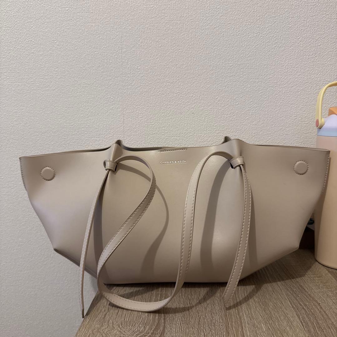 「最終値下げ！」2月1日まで購入可能 Callaトートバッグ - オーツ