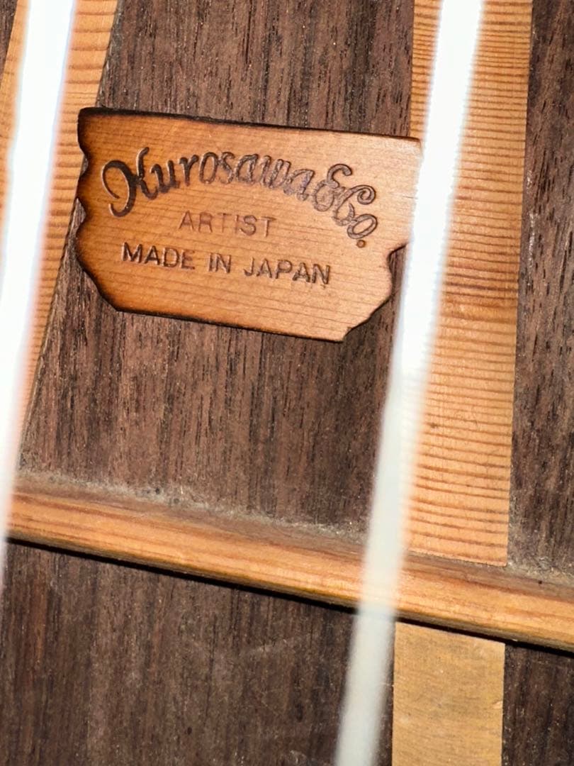 Julian（ジュリアン）Co.のアコースティックギター