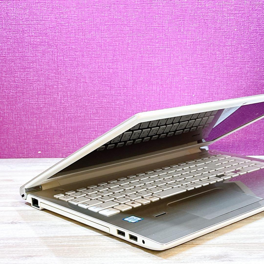 新品SSD✨7世代Corei7✨メモリ16GB✨カメラ✨すぐ使えるノートパソコン