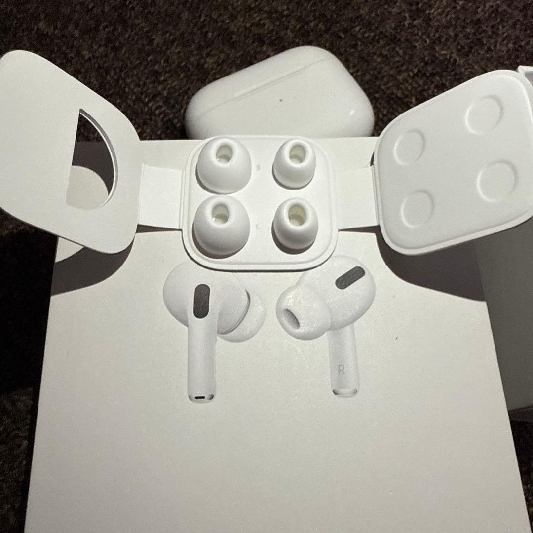 AirPodsPro 第1世代 本体 ケース付き イヤホン付き