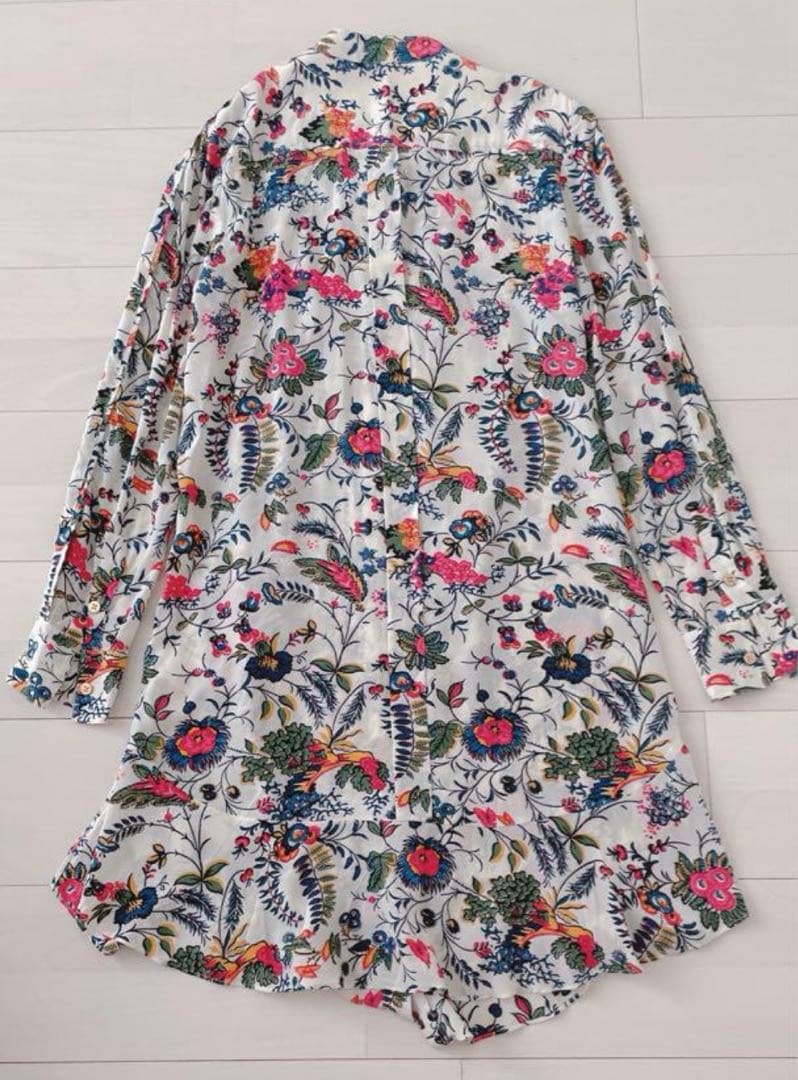 トリーバーチシルクワンピース