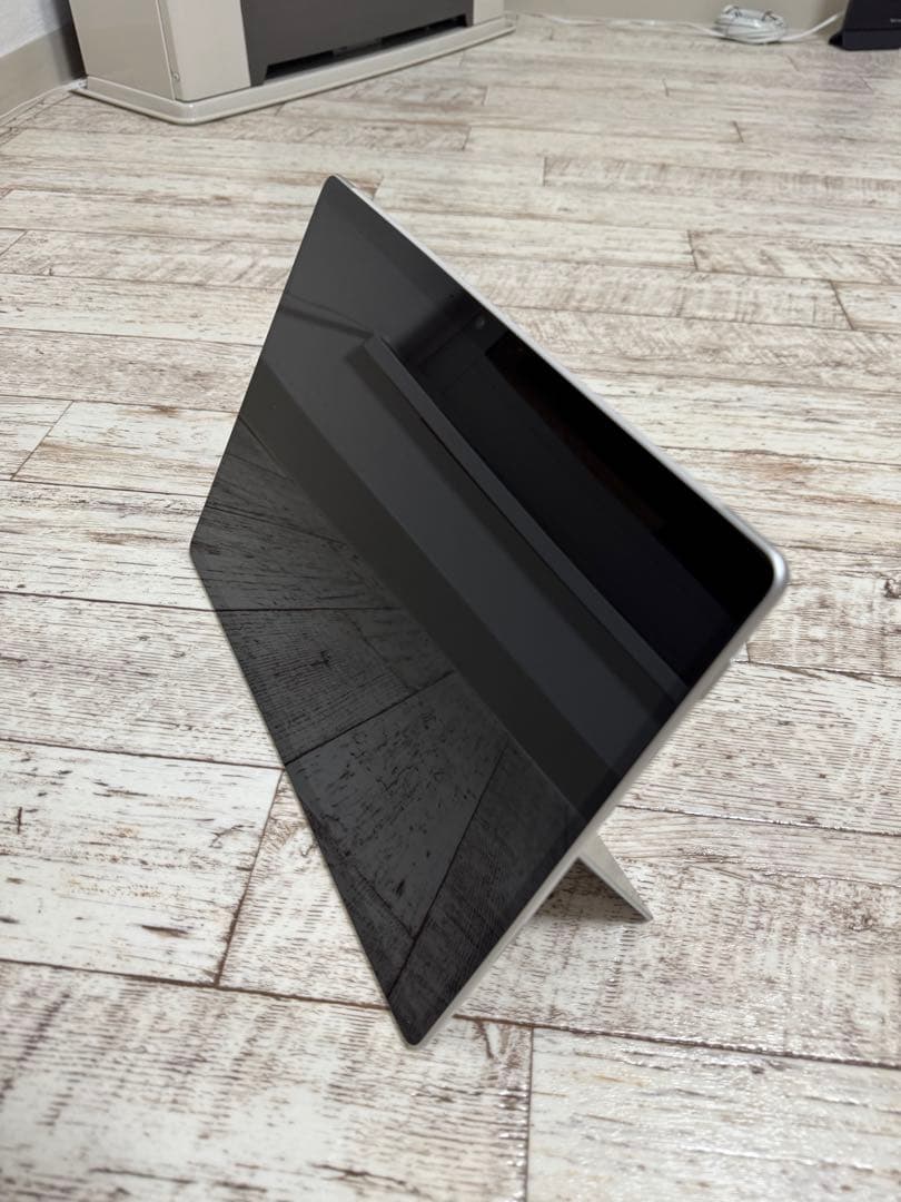 Surface pro8本体＆純正Signitureキーボード&純正ペン付き