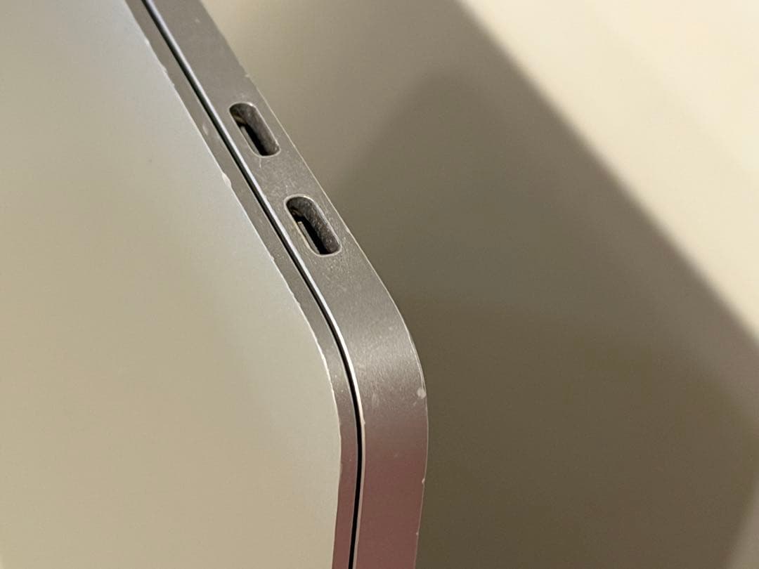 Apple MacBook Air (M1, 2020) シルバー本体 US