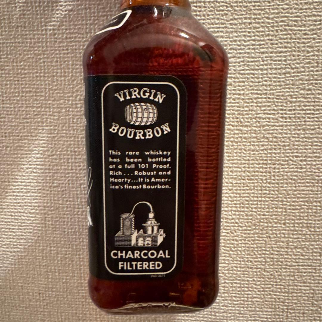 Virgin Bourbon ヴァージンバーボン7年　バーボンウイスキー　終売
