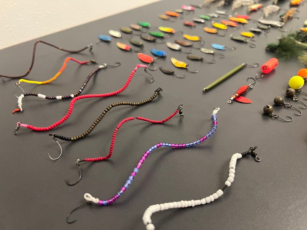 管釣り引退セット トラウト　ルアーセット【タックルボックス　ランディングネット】