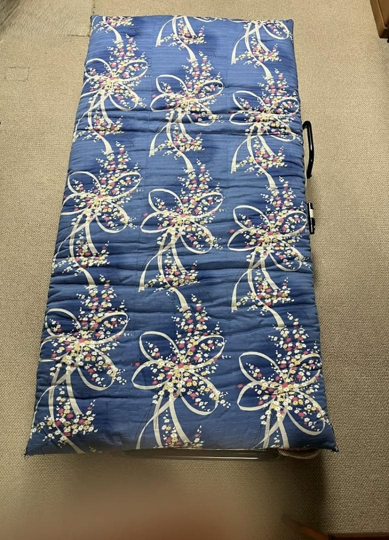 青色花柄シルク風敷き布団 　シングルサイズ