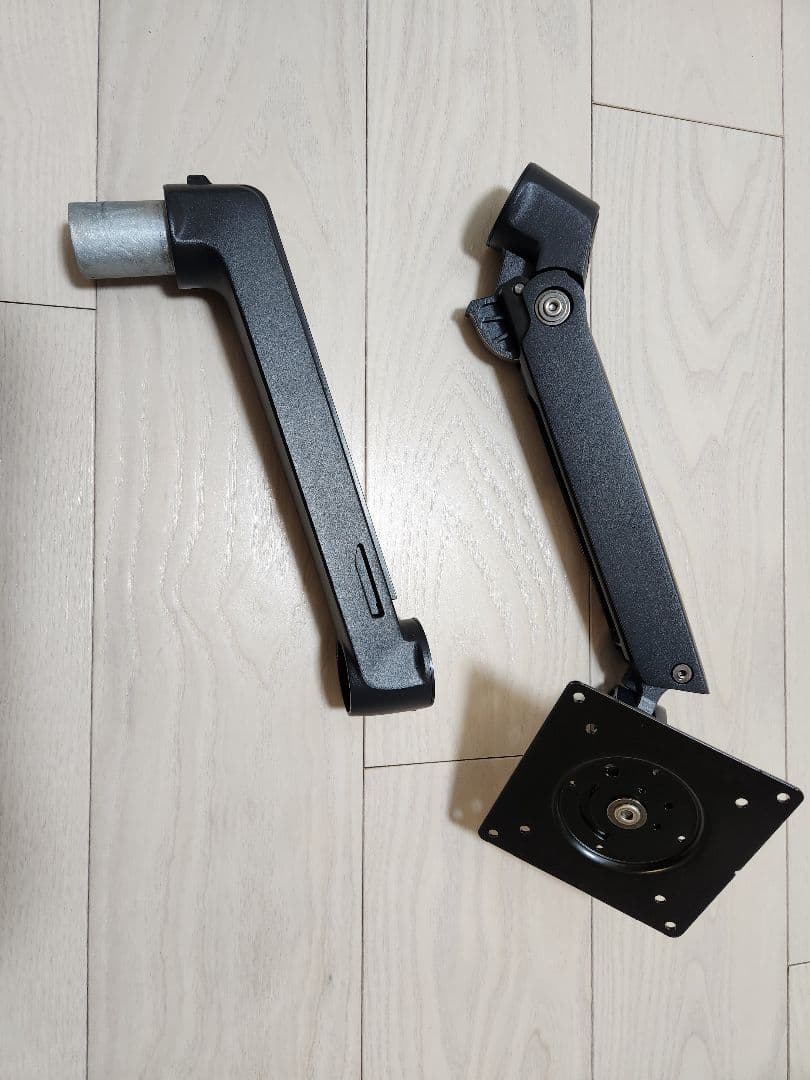 エルゴトロン 追加用モニターアームとノートブックトレー