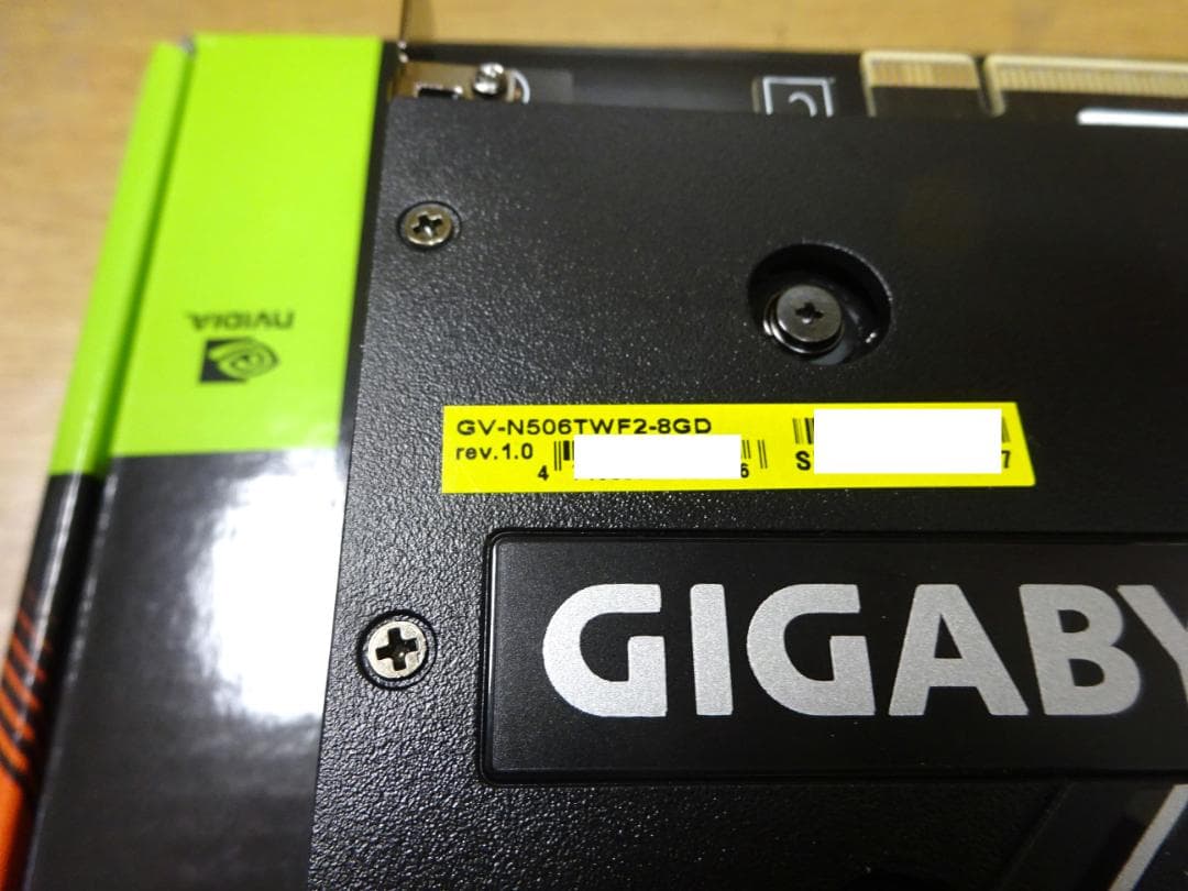 美品 RTX5060Ti WINDFORCE GDDR7ゲーミング クリエーター