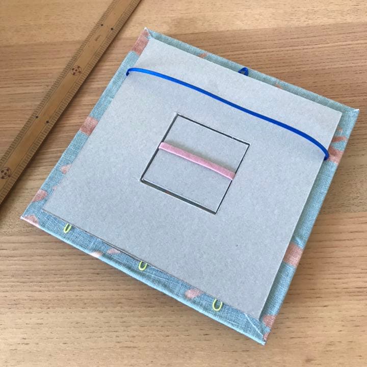 ファブリック壁掛け