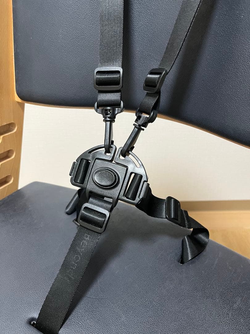 ビヨンドジュニアハイチェア取り外しトレイ付き