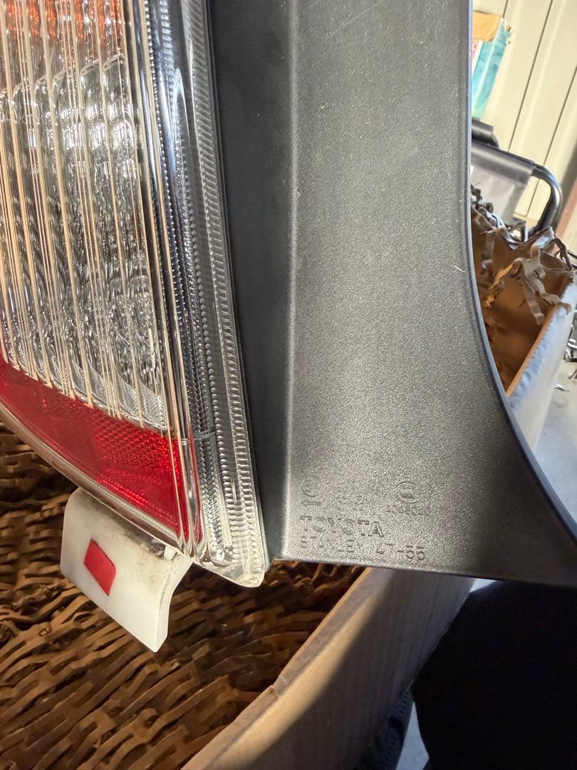 プリウス30 後期テールランプ左右