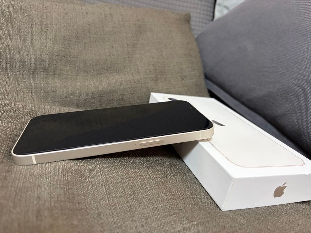 Apple iPhone 13 ホワイト 本体　箱付き