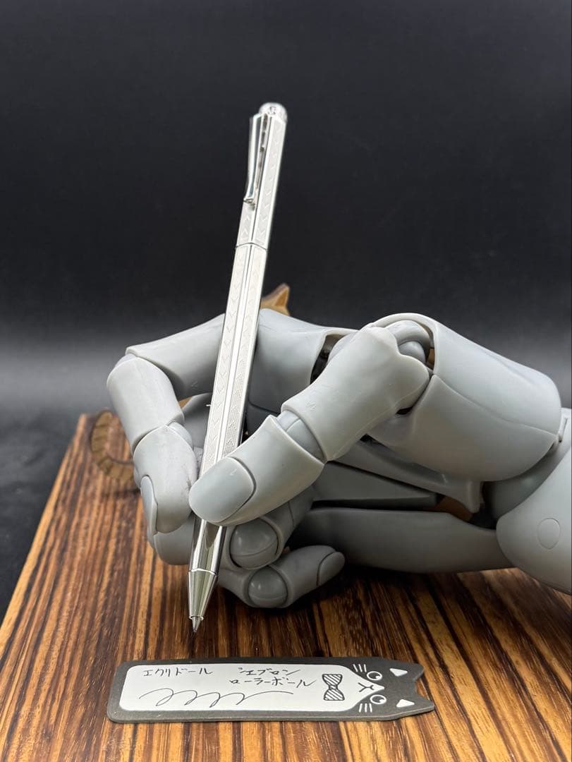 Caran d'Ache ローラーボール エクリドール シェブロン