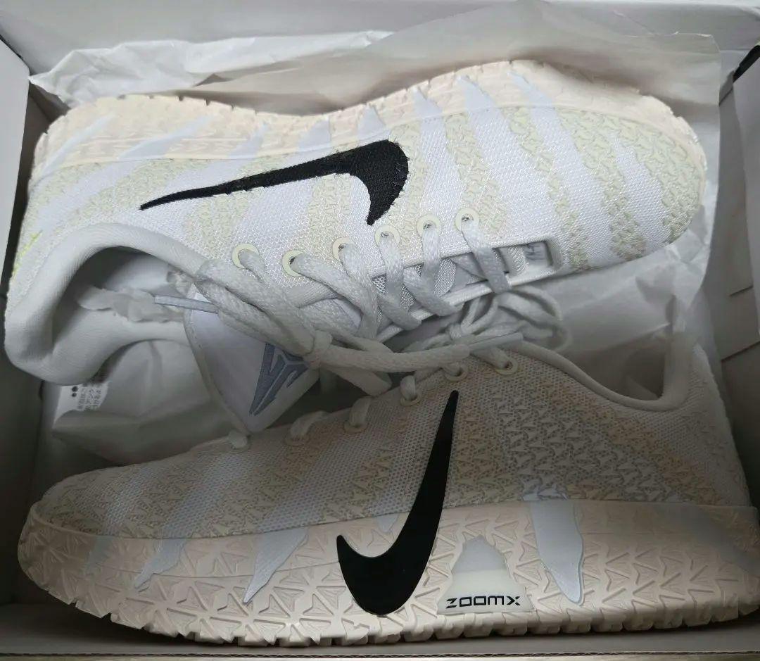 新品　NIKE バスケットボールシューズ JA3 ホワイト　24cm