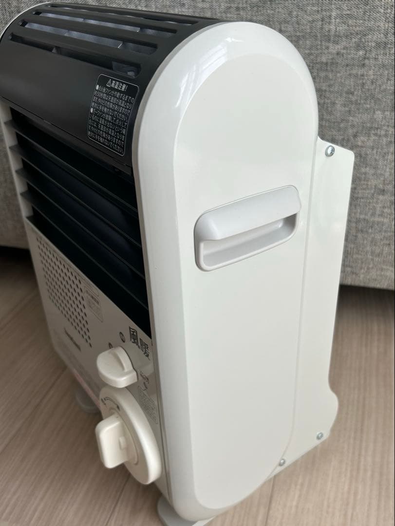 美品　iwatani イワタニ ガスファンヒーター 風暖 CB-GFH-2