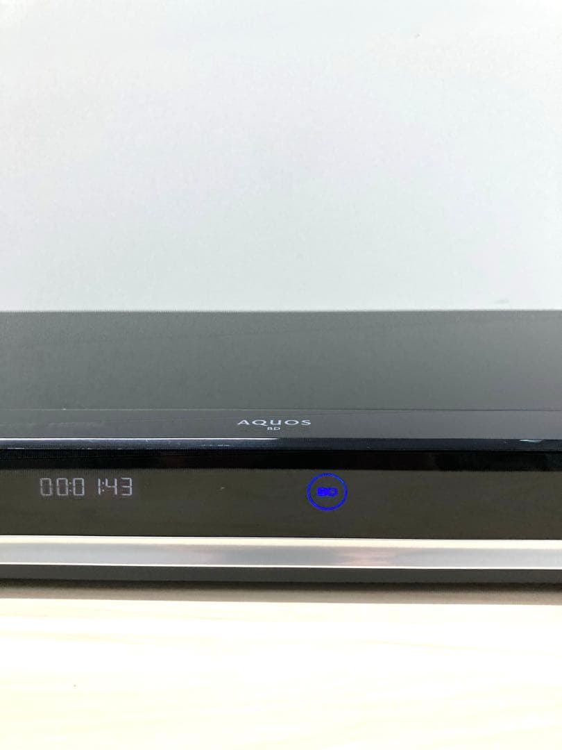 めっちゃ綺麗　1TB３チューナー シャープ　AQUOS BD-T 1800
