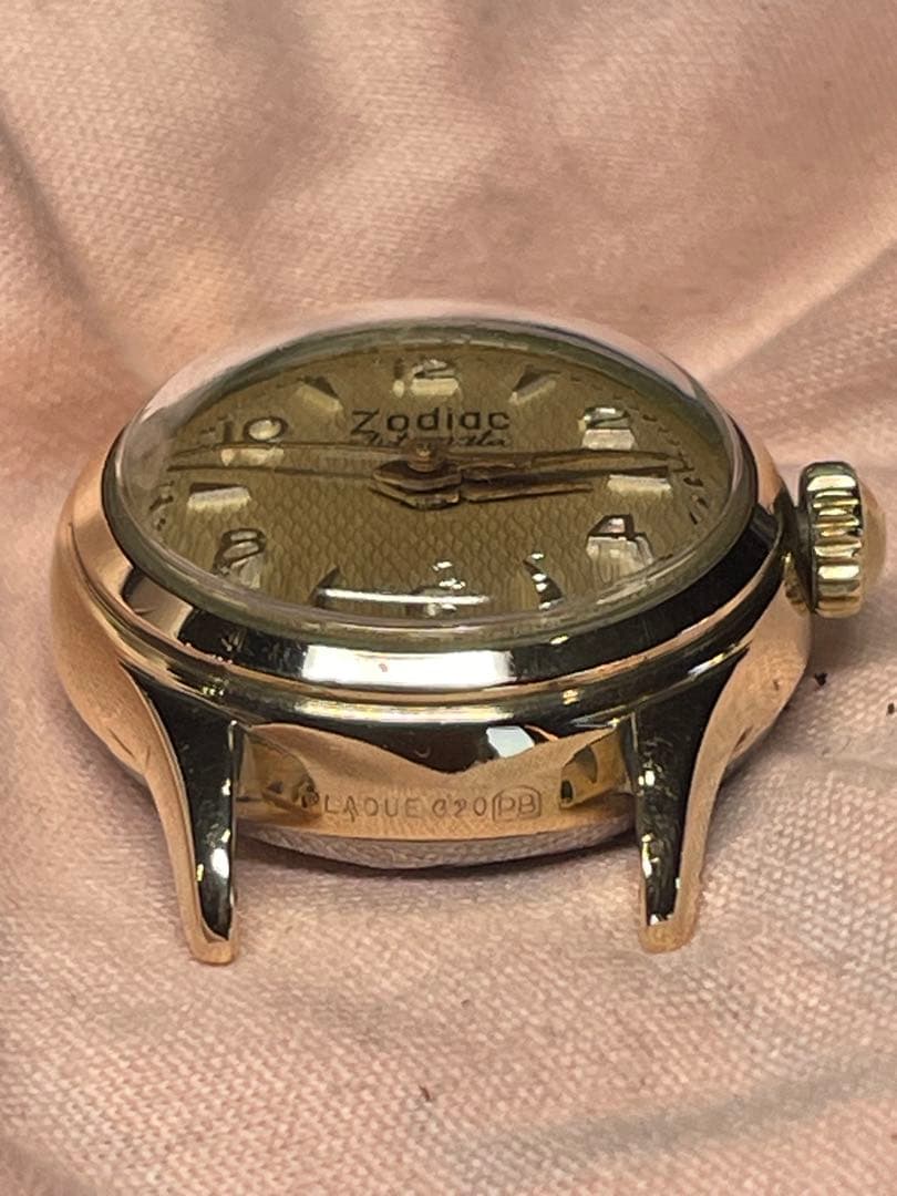 70's YellowGold 厚い金張 SWISS Zodiac 自動巻　稼働