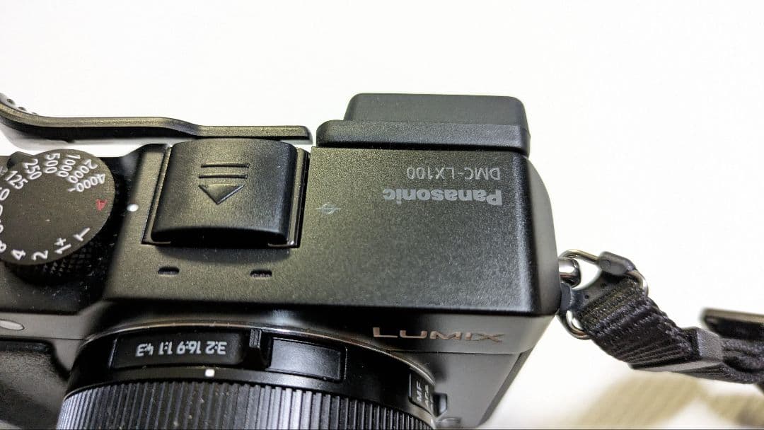 Panasonic DMC-LX100 ミラーレスカメラ