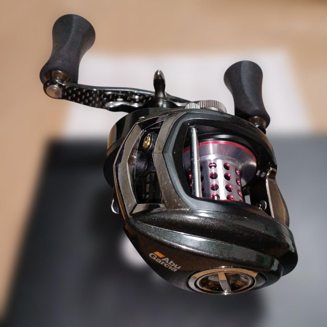 Abu REVO Elite 7 右ハンドル