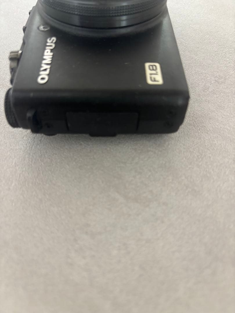 OLYMPUS F1.8 　XZ-1 HDデジタルカメラ