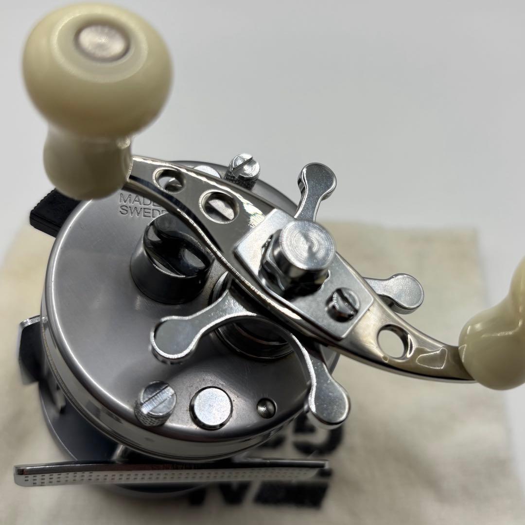 Vintage AbuGarcia Ambassadeur 2500CI リール