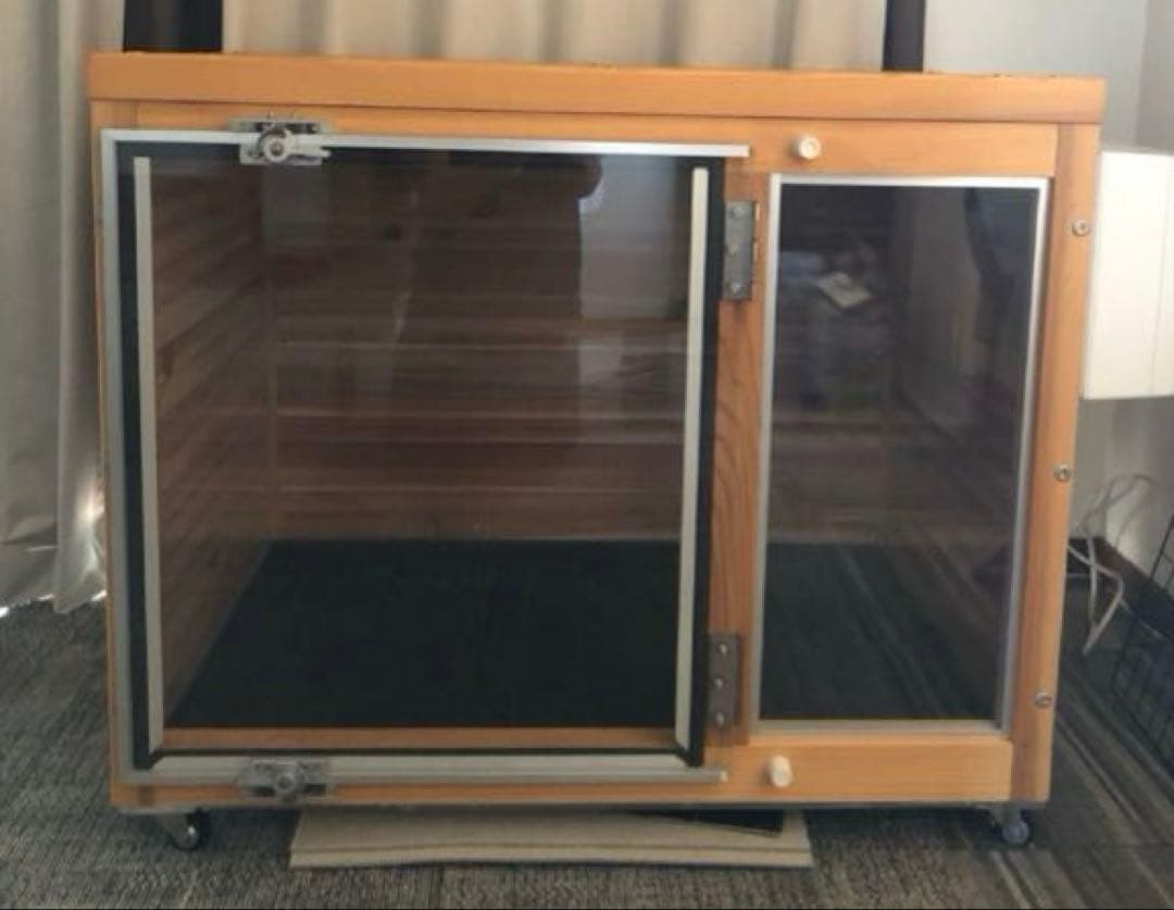 【外観内観は美品】◆咬み傷有り◆防音ケージ　キャスター付き　犬小屋製作工房k