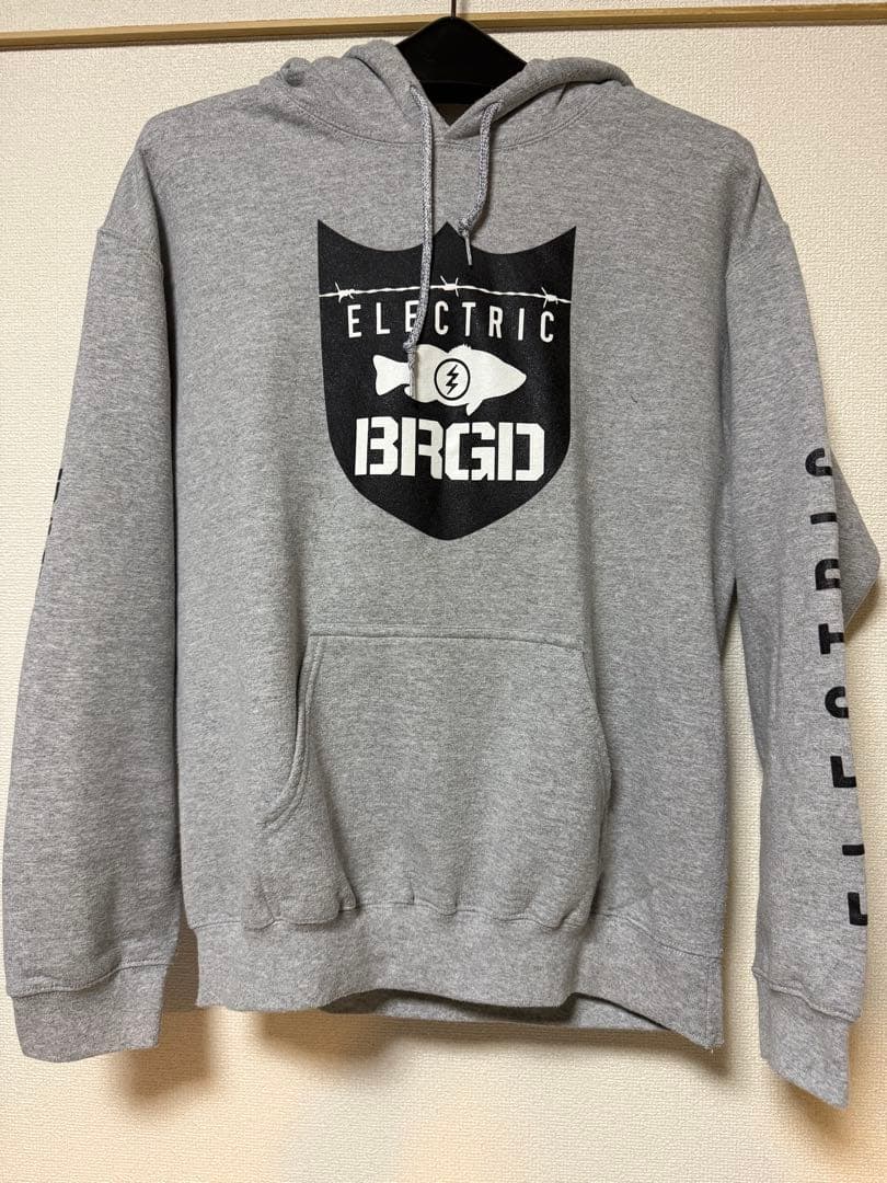 ELECTRIC BASS BRIGADE パーカー グレー