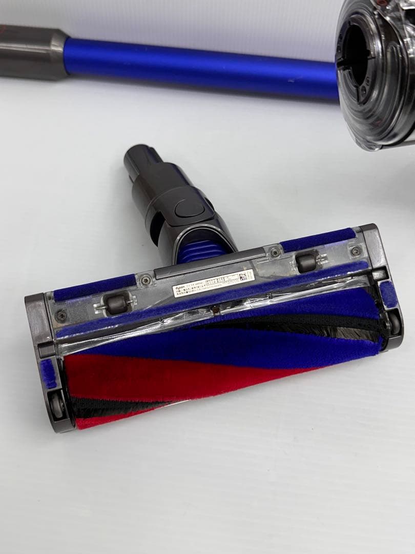 綺麗　美品　ダイソン掃除機　SV21 本体　ヘッド　パイプ　純正バッテリー付き