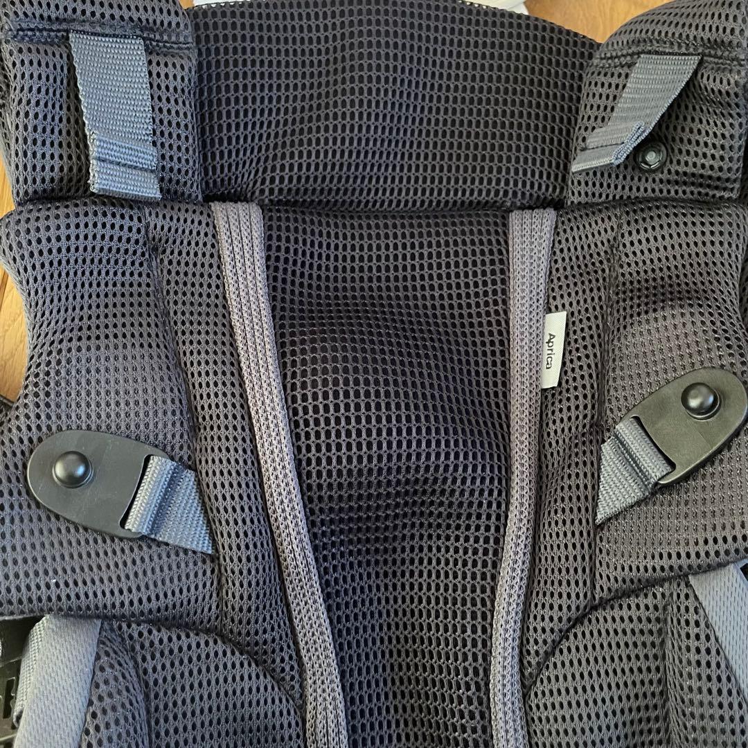 ★美品★Aprica 抱っこ紐 ダークグレー ラクリス