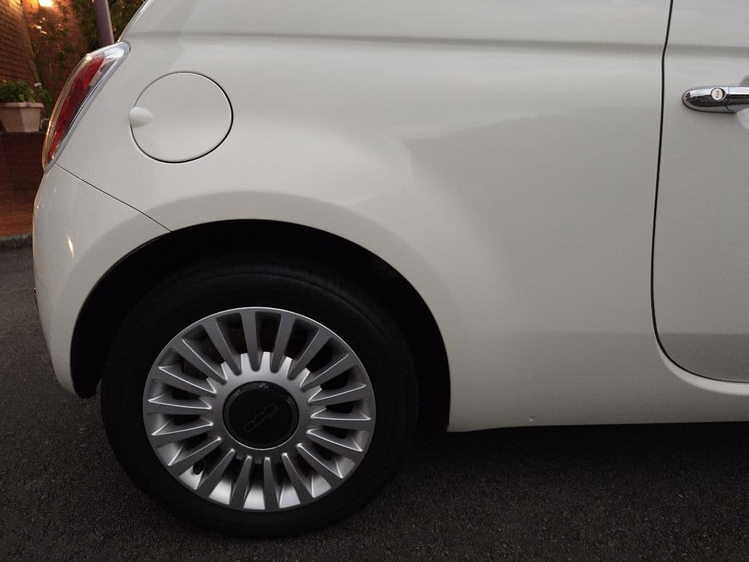 フィアット500 1.2 8v ラウンジ ガラスルーフ車検9年10月付最終値引