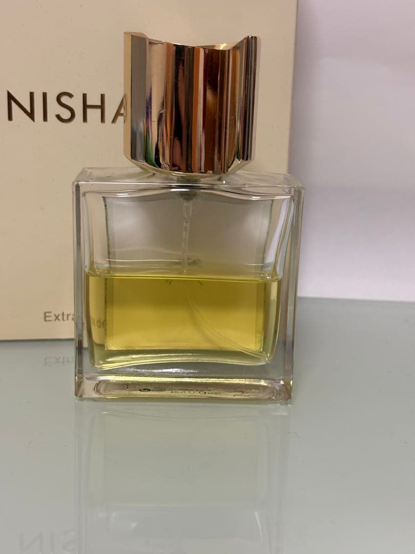 ニシャネ　ウーロンチャ