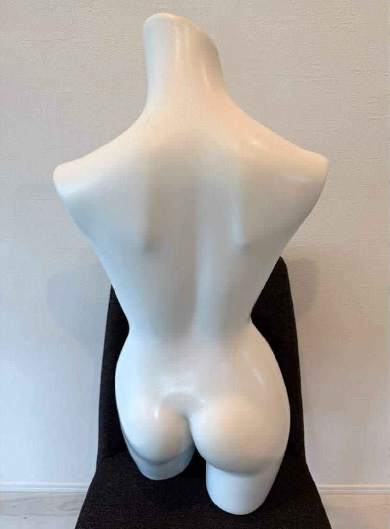 卓上トルソー 女性 上半身 ホワイト
