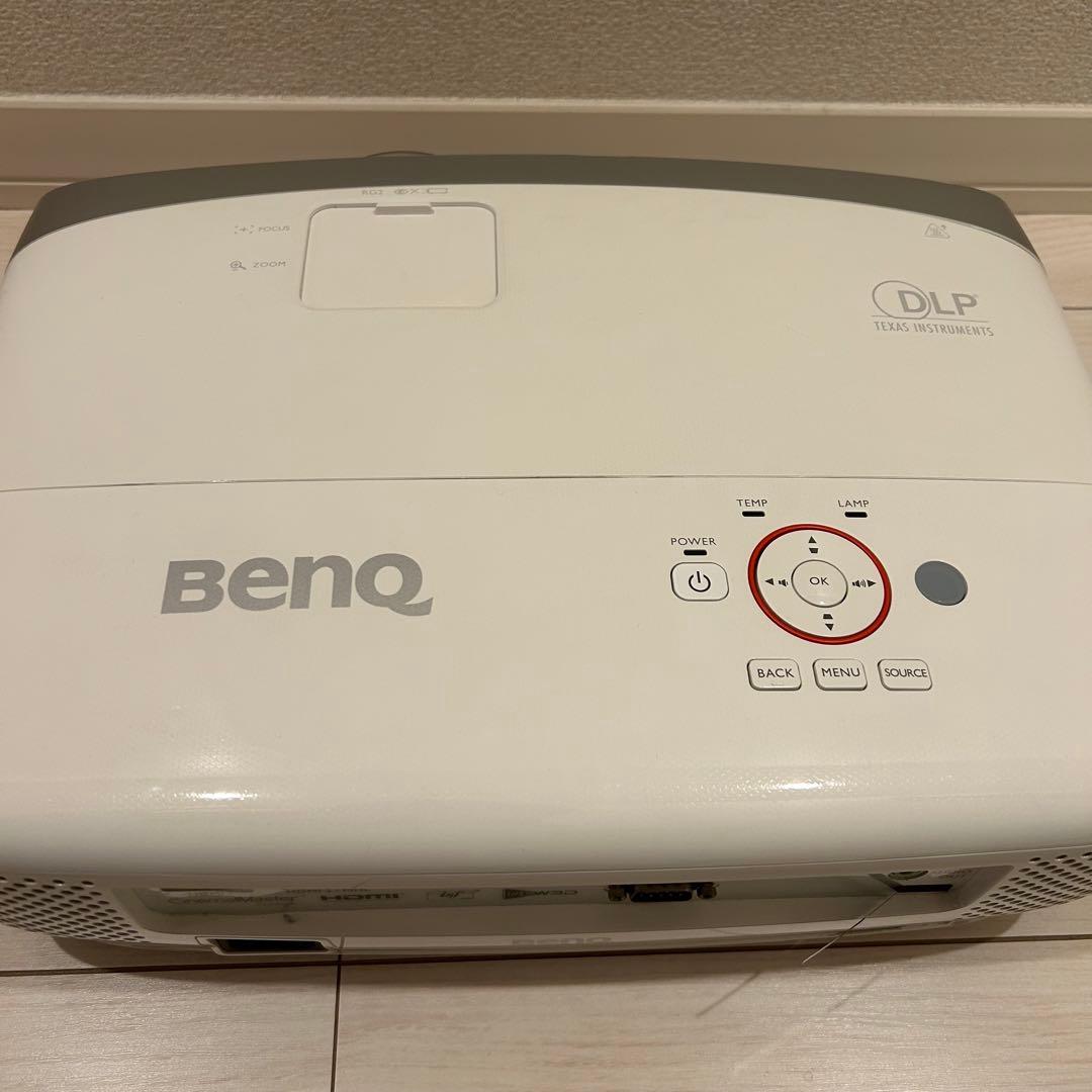 BenQ HT2150ST ホームプロジェクター（フルHD 短焦点）