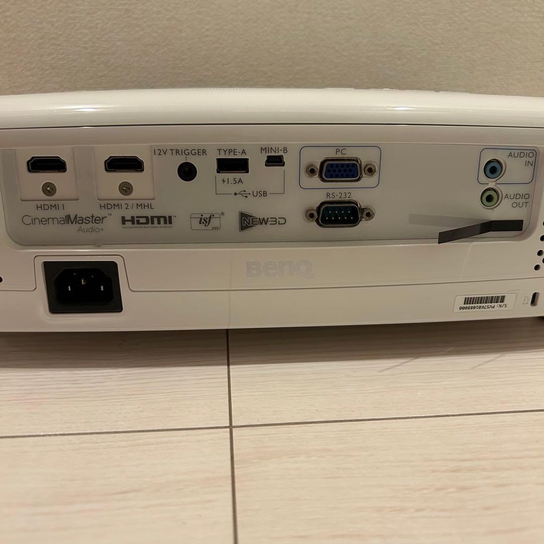 BenQ HT2150ST ホームプロジェクター（フルHD 短焦点）