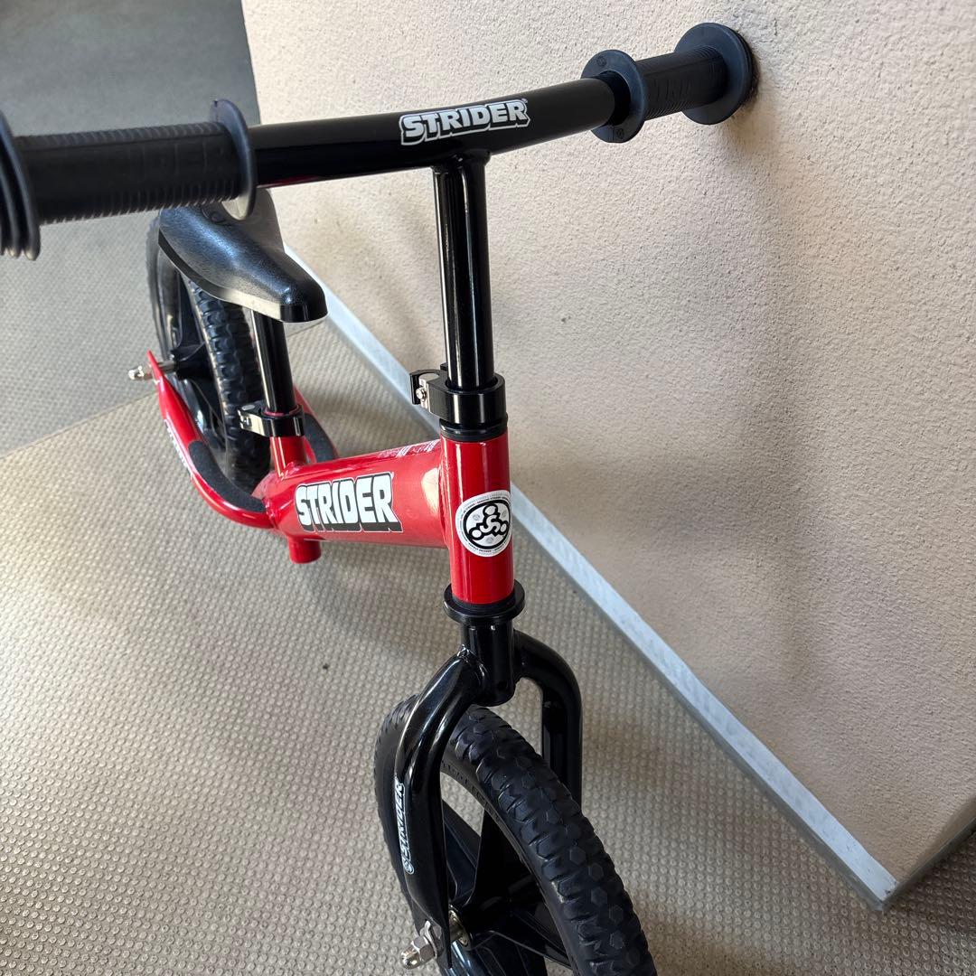 【ストライダー】バランスバイク　赤