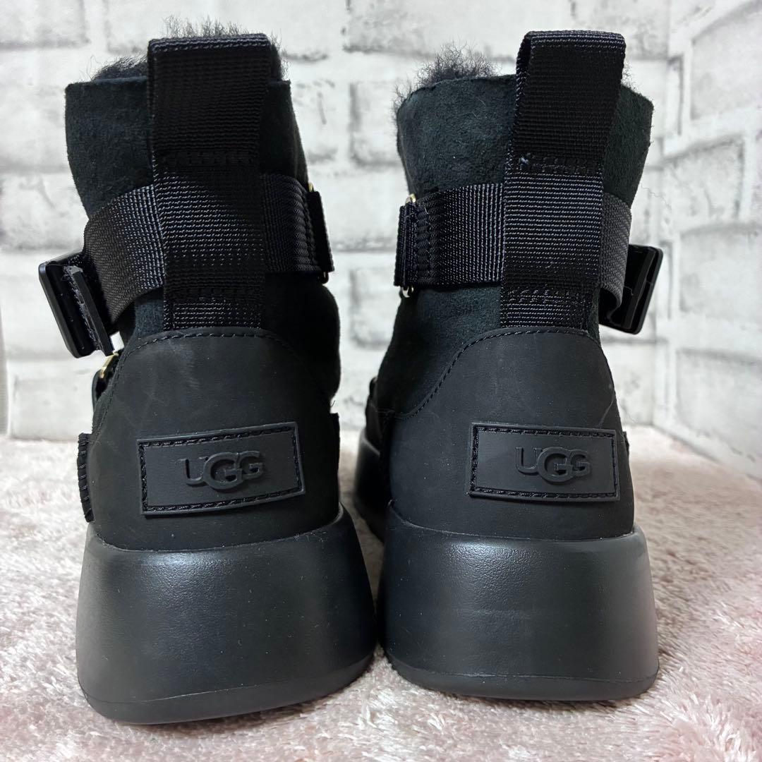 [極美品] UGG Australia ムートンブーツ　ブラック　厚底　24㎝