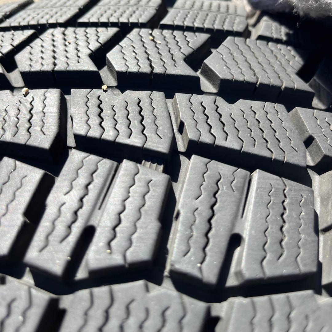 30系アルファード等　中古スタッドレスタイヤ　225/60R17 カローラクロス