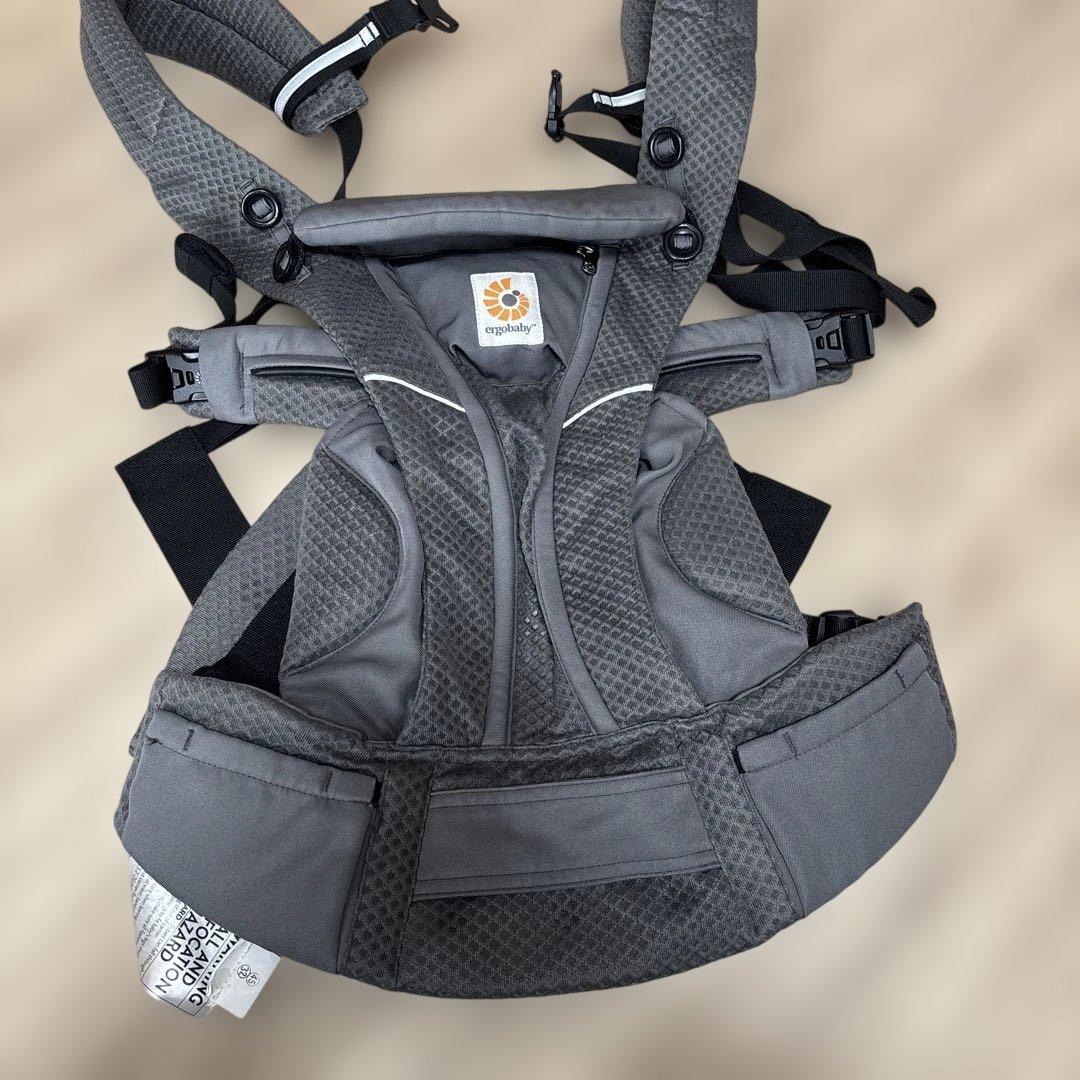 エルゴベビー　 オムニブリーズ　グラファイトグレー　抱っこ紐カバー付き