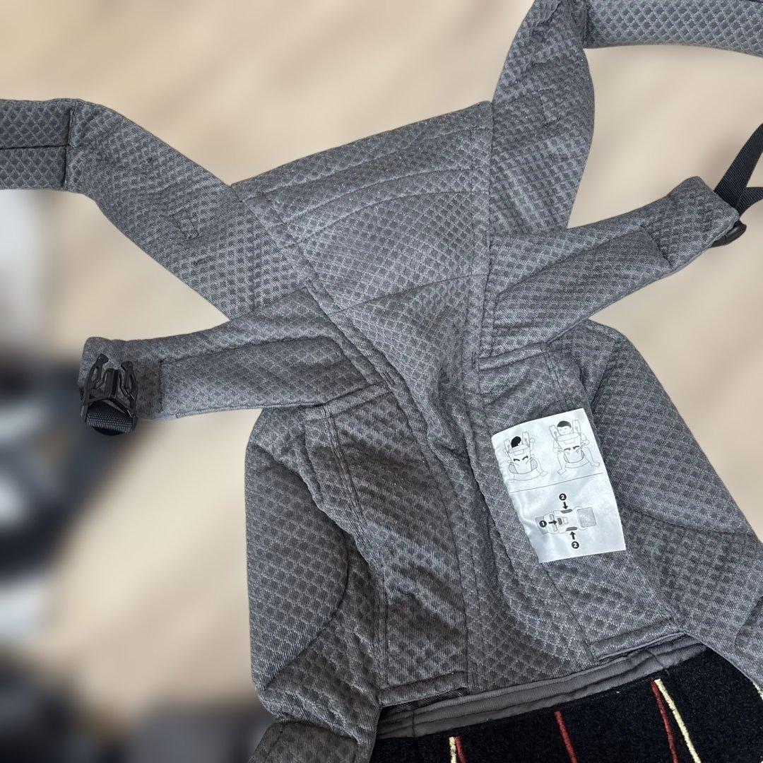 エルゴベビー　 オムニブリーズ　グラファイトグレー　抱っこ紐カバー付き