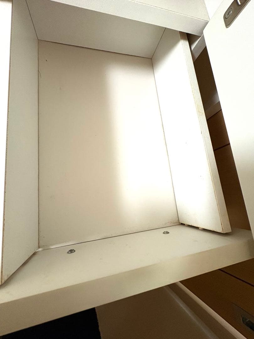 扉付き　引き出し　棚　ホワイト　7段　収納棚　隙間収納