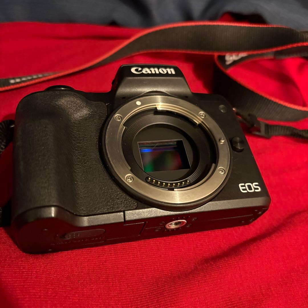 Canon EOS KISS M レンズキット