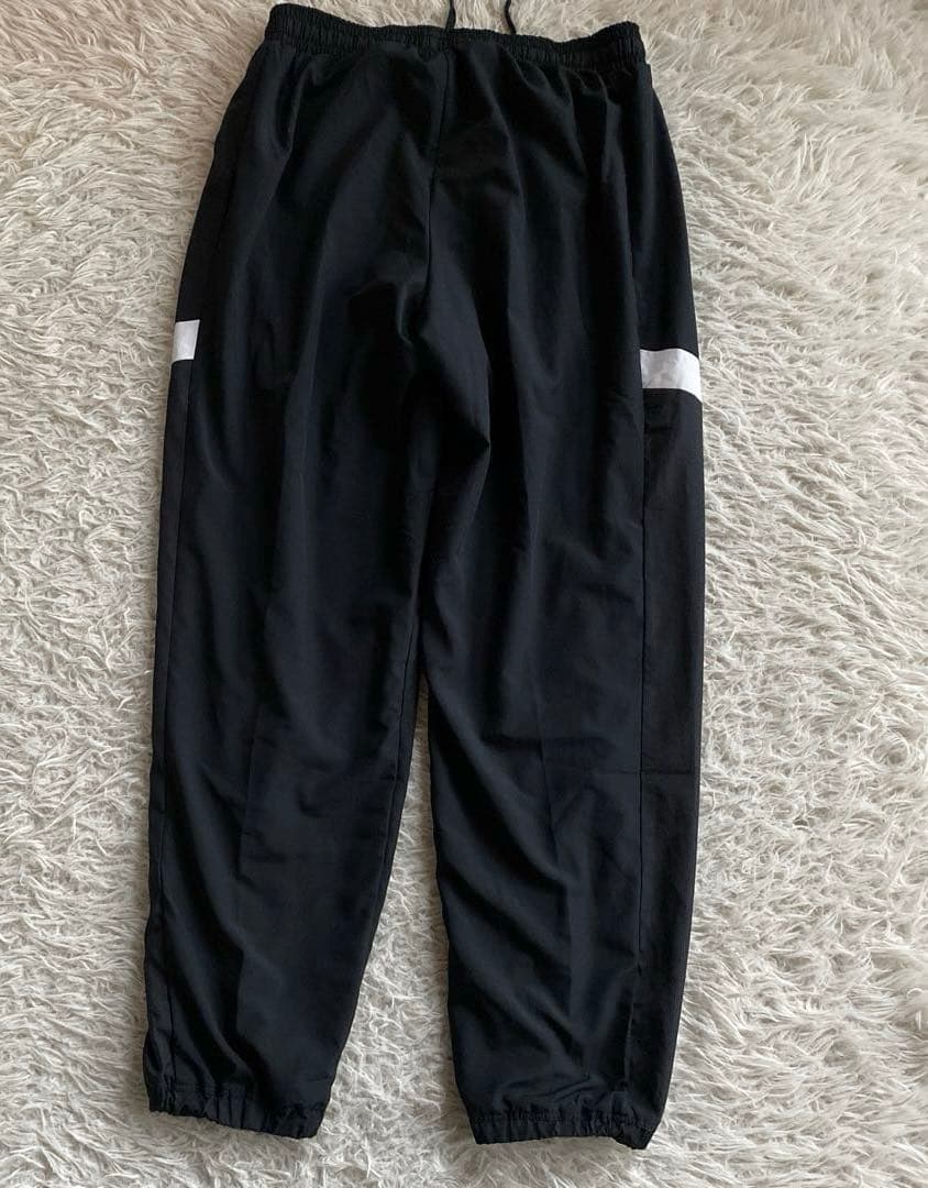 @NIKE ウーブン　上下セットアップ　L 黒　白